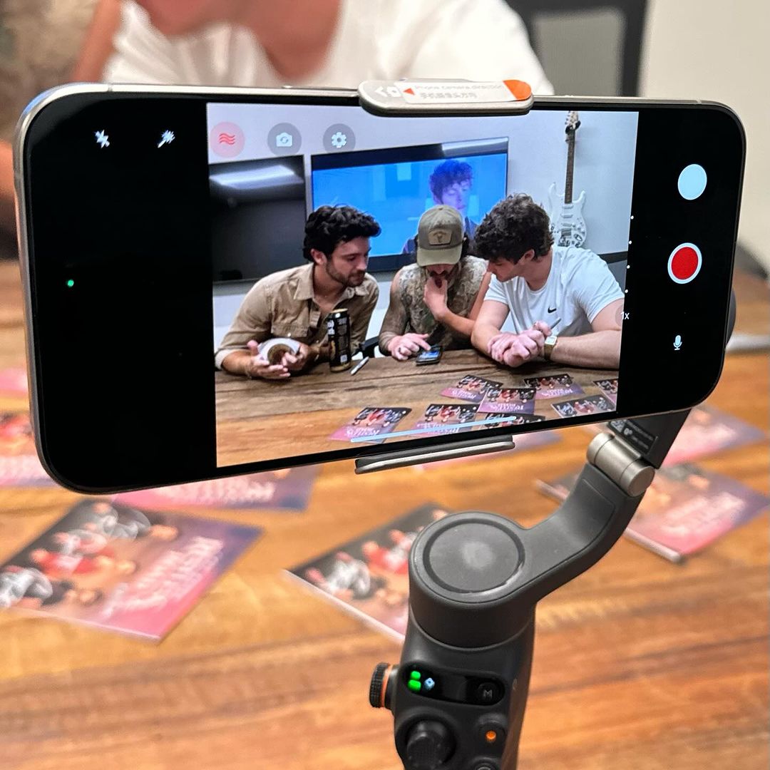 Restless Road Connects and Sells with Live Shopping Streams